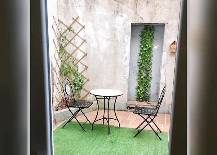 Charmant Deux Pieces Dans Le Vieux Montlucon